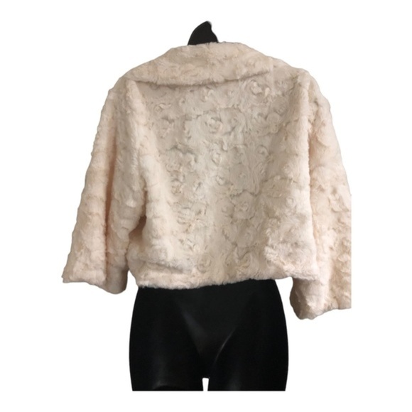 Cream Ivory faux fur capelet bolero jacket new size 2X new - Picture 7 of 16